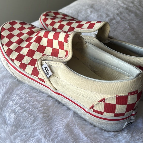 Vans Red Checkered Slip On UNISEX - Picture 4 of 9